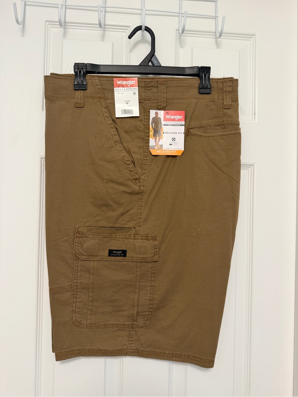Wrangler Five Star Heritage Men’s Relaxed Fit Cargo Shorts Brown Size 48 NWT